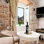 Apartment In Diocletian Palace Split