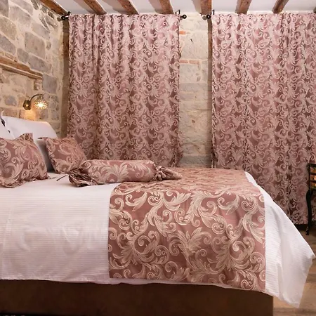 In Diocletian Palace * Сплит