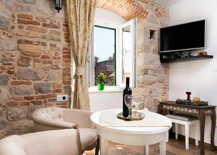 דירה In Diocletian Palace ספליט