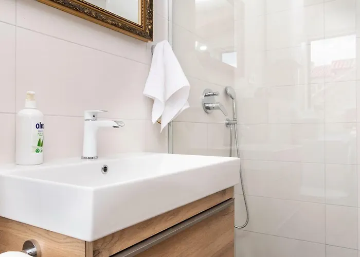 In Diocletian Palace * ספליט